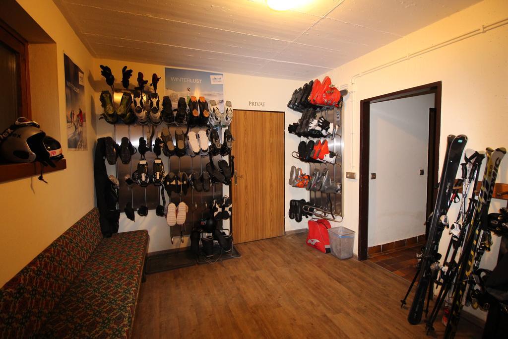 Pension & Appartements Ronacherhof บาด ไคลน์เคิร์ชไฮม์ ภายนอก รูปภาพ
